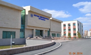 Национальный центр нейрохирургии поздравляет всех, кто причастен к медицине, с нашим общим праздником — Днем медицинского работника!