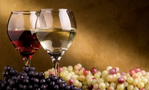 Бокал вина в день и доктор не понадобится. 